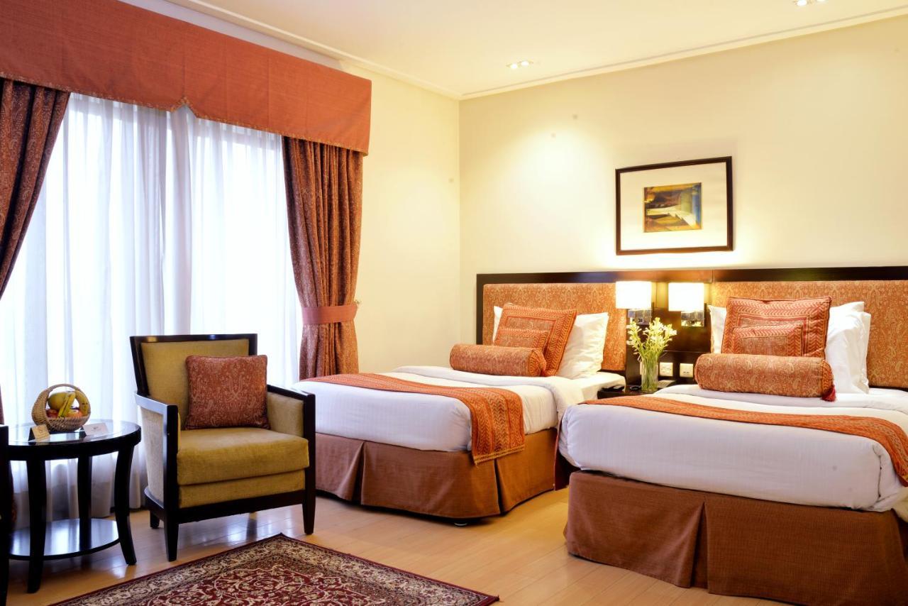 Park Lane Hotel Lahore Extérieur photo
